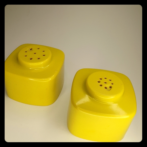 Brookpark Midcentury Salt and Pepper Shakers retro - Picture 2 of 9